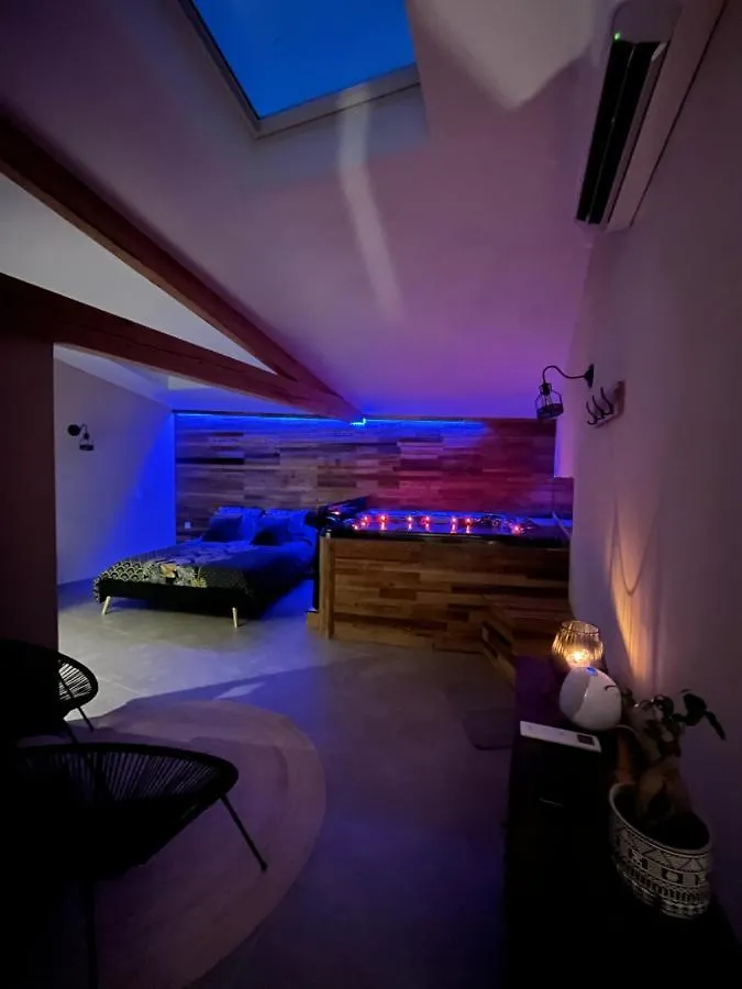 Holiday home Au Temps Suspendu Villa Montpezat  France