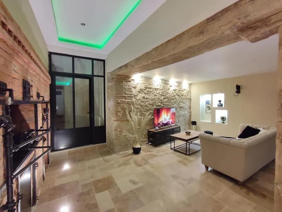 Holiday home Au Temps Suspendu Villa Montpezat  France