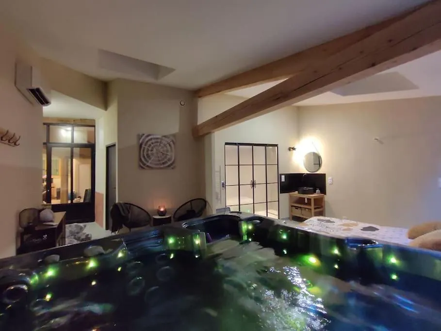 Holiday home Au Temps Suspendu Villa Montpezat